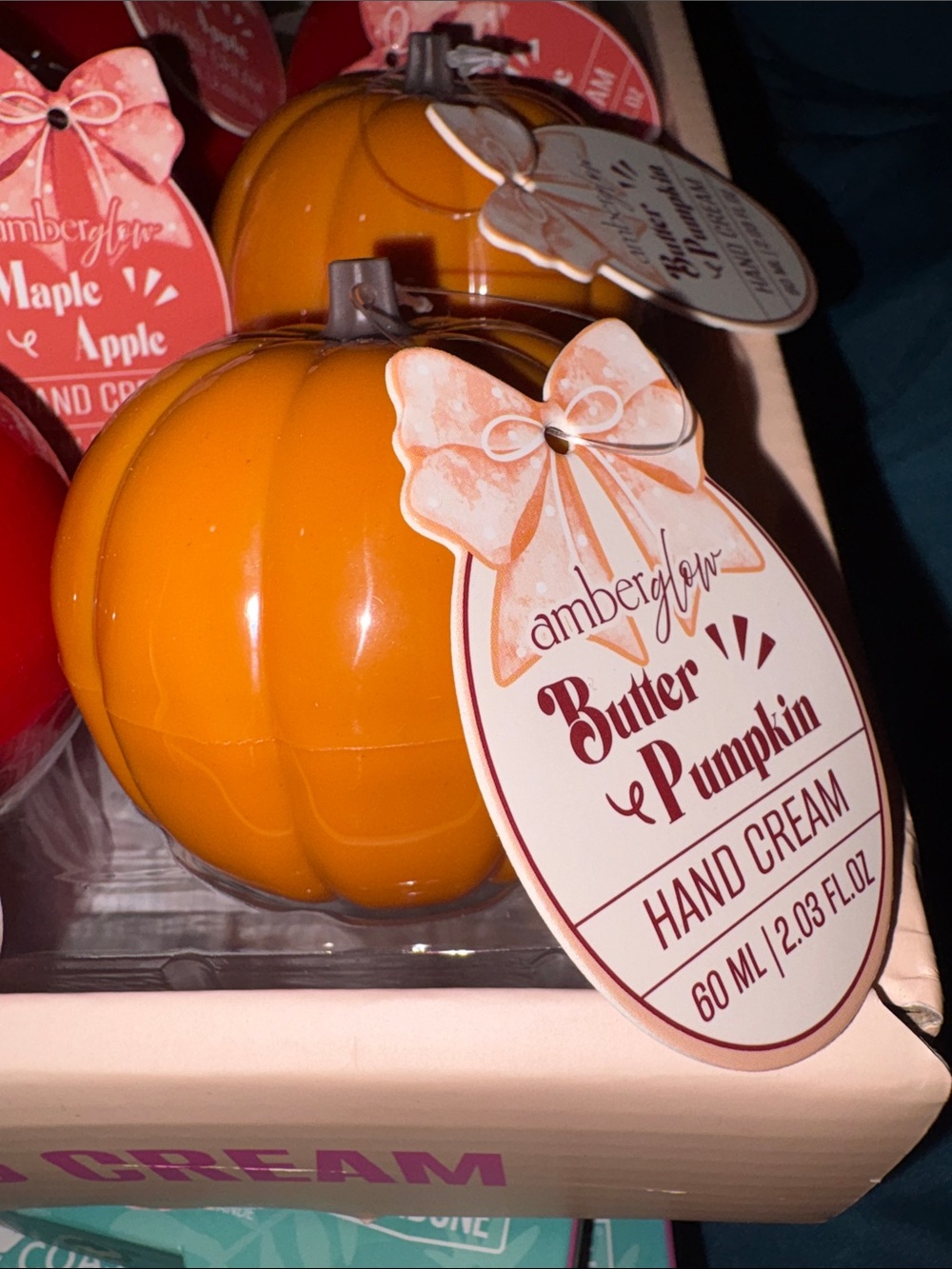 Amber Glow - Butter Pumpkin Scented Hand Cream - 🎃 2.03 fl oz